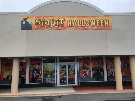 closest spirit halloween store to me